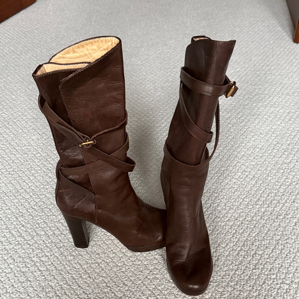 Chloe Rich Brown Leather Heeled Boots